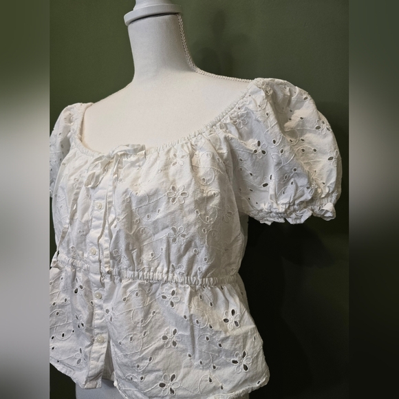 American Eagle Eyelet Peplum Top - Picture 3 of 7